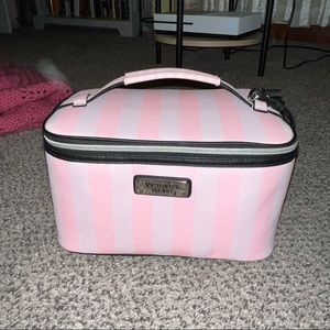 victoria’s secret train case